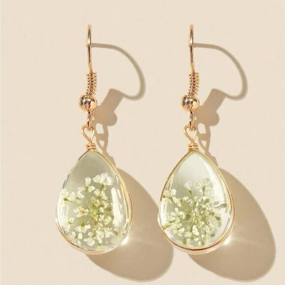 Flower Design Water Drop Earrings - Picture 4 of 13